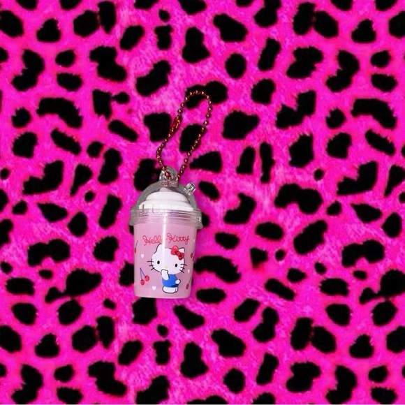 Hello Kitty Keychains - Picture 3 of 4